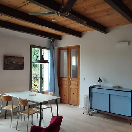 Bright & Unique Apartment With Rooftop Apartment Forcalquier